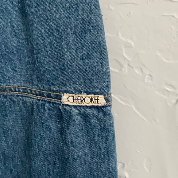 Cherokee vintage denim skirt. Size 5. USA High rise. - Picture 5 of 6